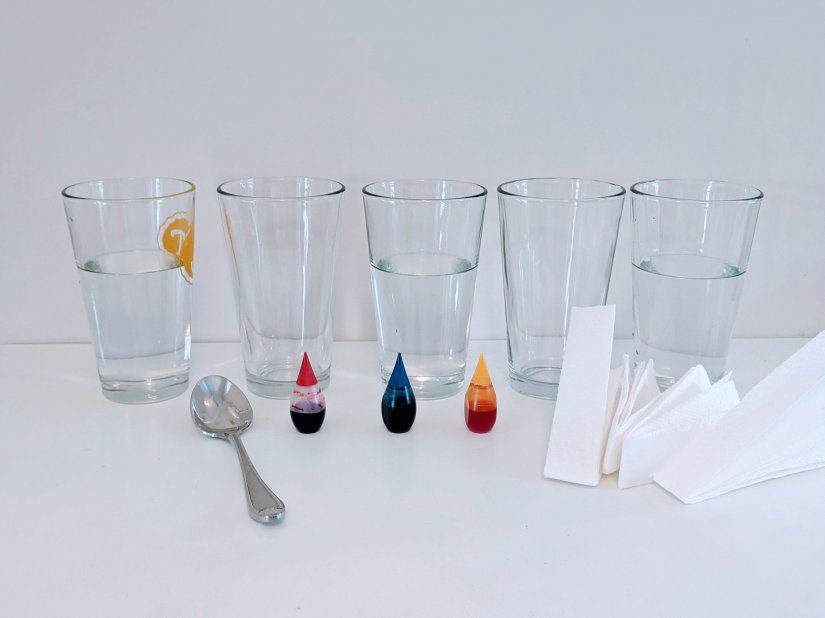 Walking Water Rainbow Experiment supplies.